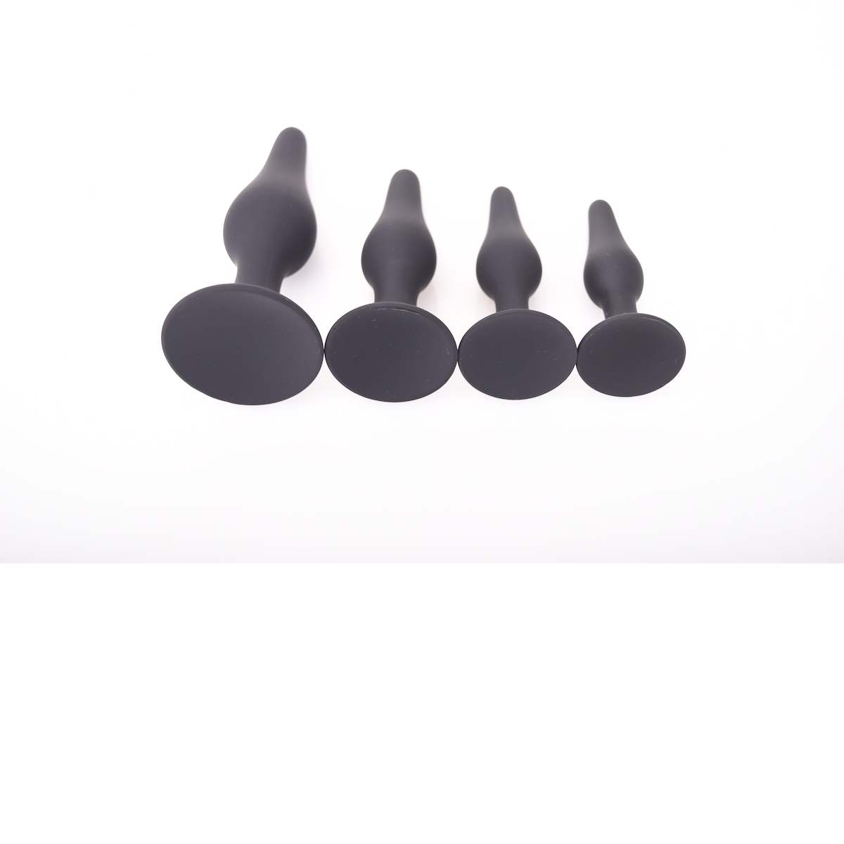 Elegant Plug Set