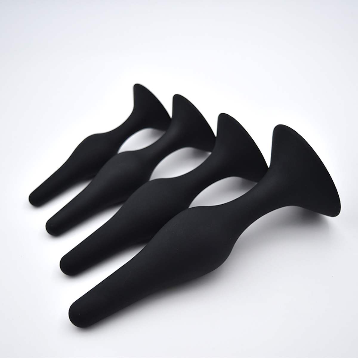 Elegant Plug Set